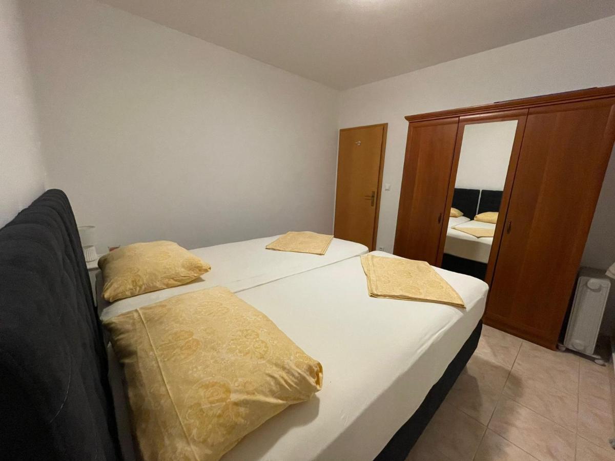 Apartments Mavarcica Трогир Экстерьер фото