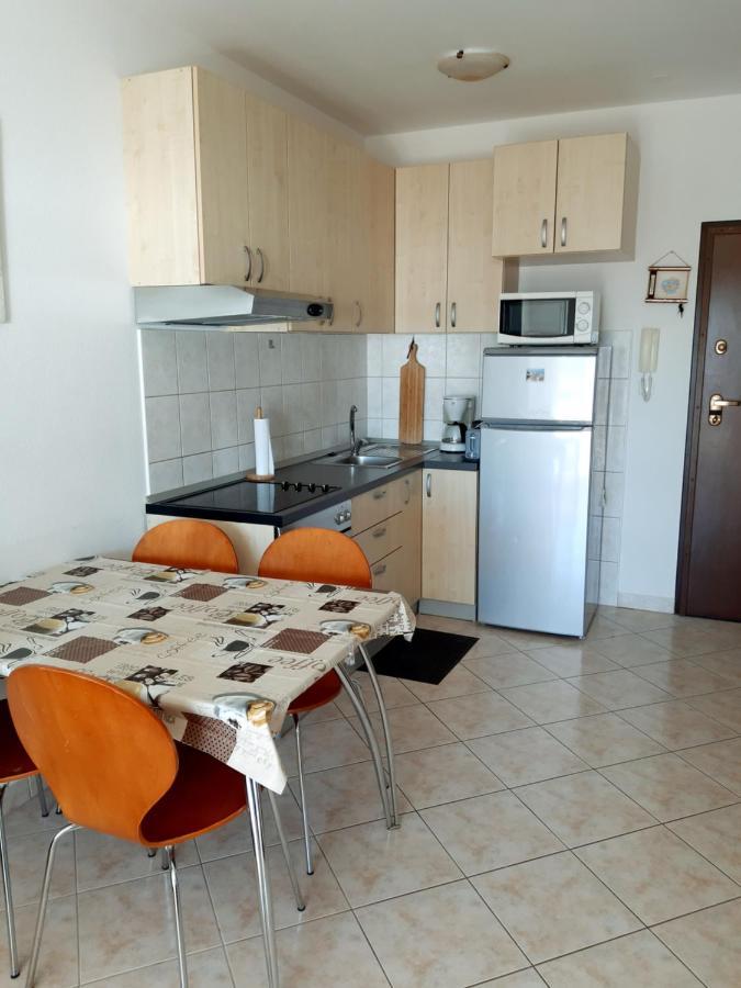 Apartments Mavarcica Трогир Экстерьер фото