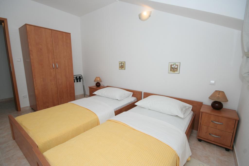 Apartments Mavarcica Трогир Номер фото